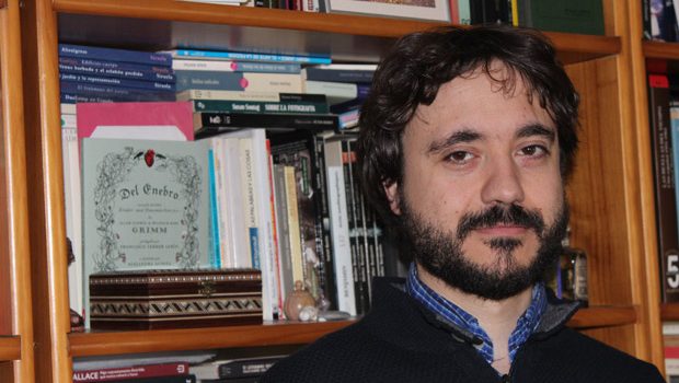 Aitor Francos gana el VIII Premio Iberoamericano de Poesía Hermanos Machado