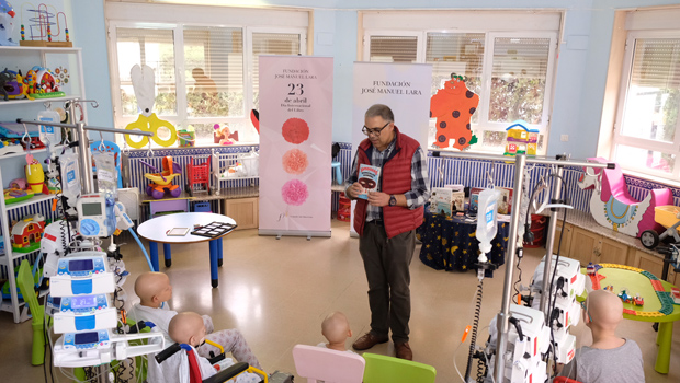 Celebramos el Día del Libro en la Unidad de Oncología Infantil y el Hospital Infantil Virgen del Rocío de Sevilla