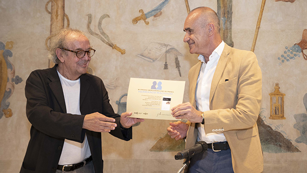 Antonio Jiménez Millán recibió el XII Premio Iberoamericano de Poesía hermanos Machado por su libro ‘Noche en París’